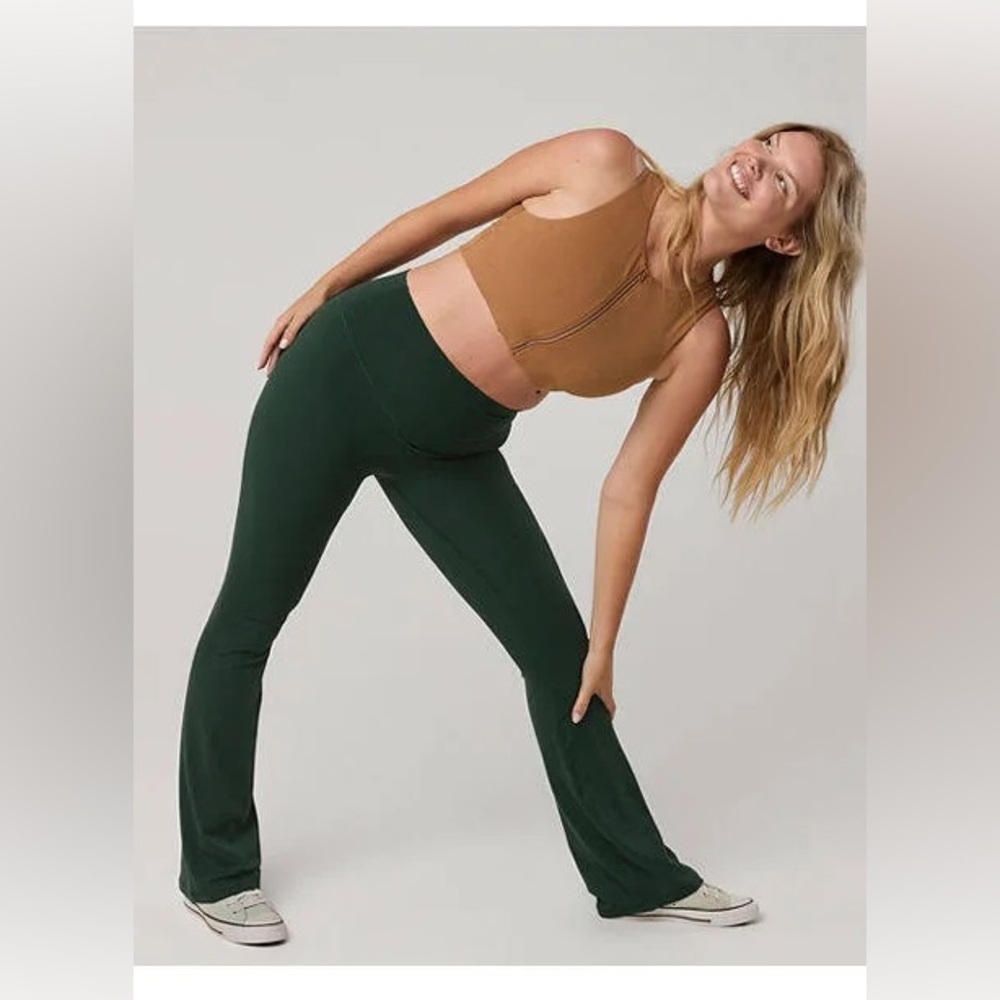 Aerie offline real me flare leggings